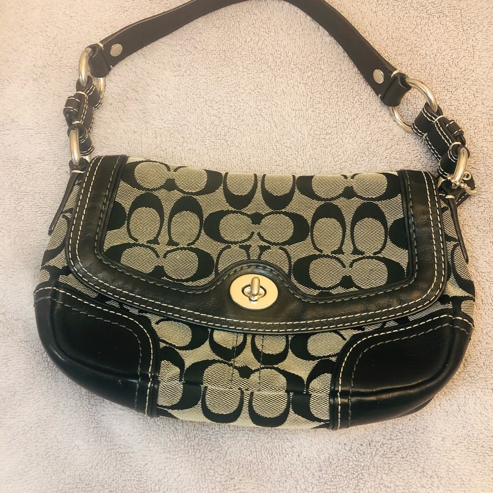Used coach hand bag.